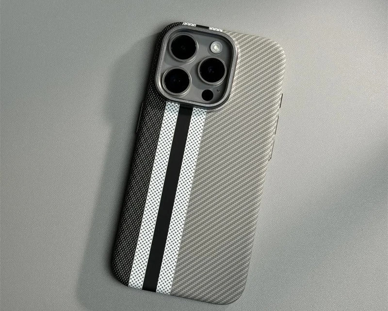 Carbon Fibre Case with Magsafe