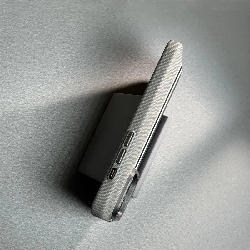Carbon Fibre Case with Magsafe